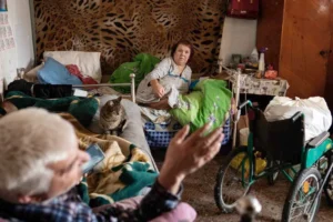 Žijú na dostrel ruských diel. Bez možnosti odísť.