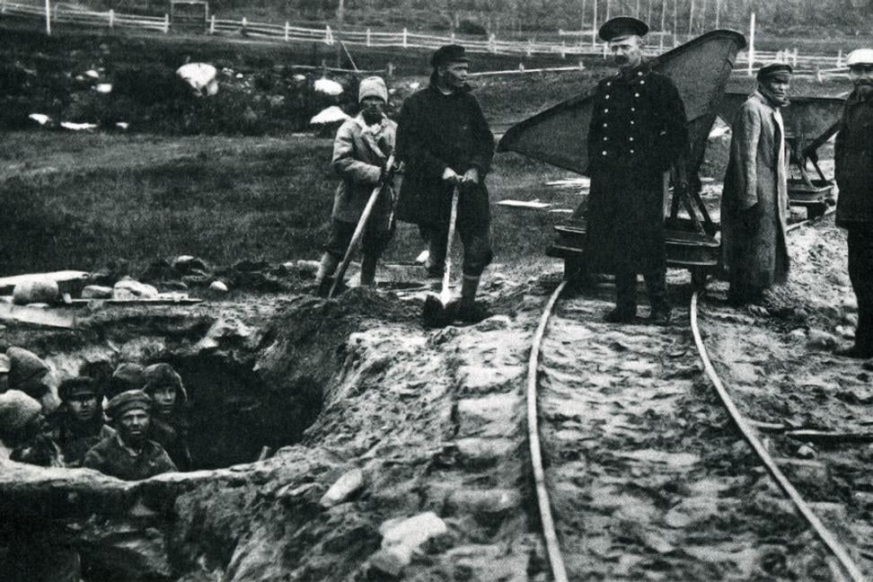 V jednej veci je ruský štát naozaj výnimočný. V zabíjaní Rusov a spojencov